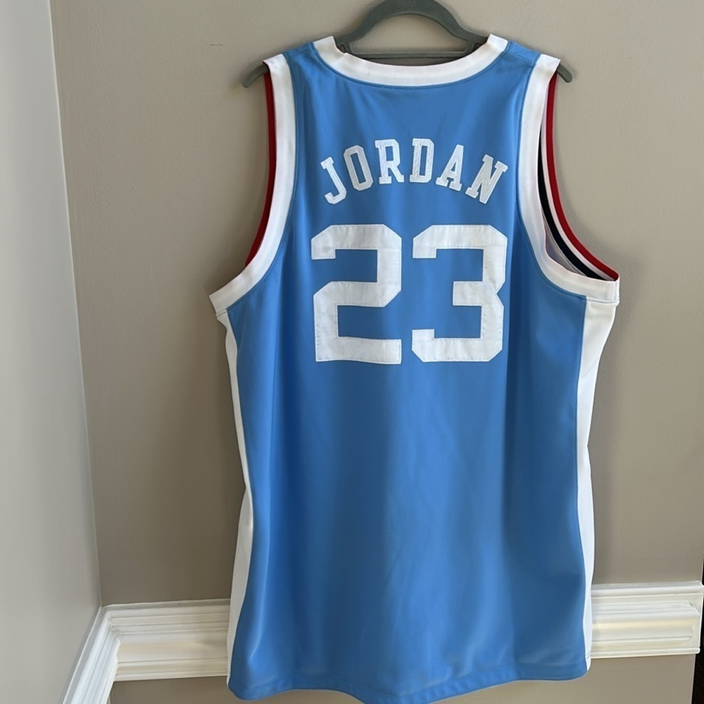 Michael Jordan UNC USA Reversible Basketball Jersey Size XL - Picture 7 of 16